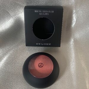 IL MAKIAGE Mineral Baked Blush